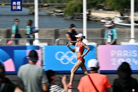杨家玉夺得巴黎奥运会田径女子20公里竞走金牌!