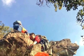 石人峡溪流夺命背后：部分户外AA团号称“有腿就行”