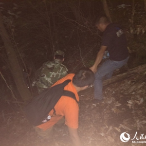 深山老林传来呼救声 两驴友神农架迷路被困